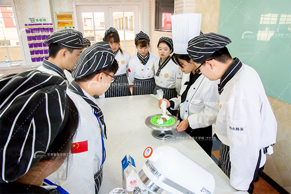 甘肃新东方技工学校